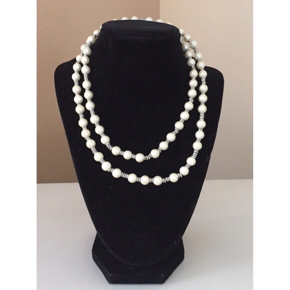 Vintage Chaps Faux Pearls Glass Beads Necklace with Silver Tone Beads & Clasp - Picture 2 of 9